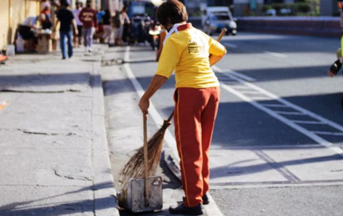 Article Image for How to Start a Neighborhood Cleanup Initiative